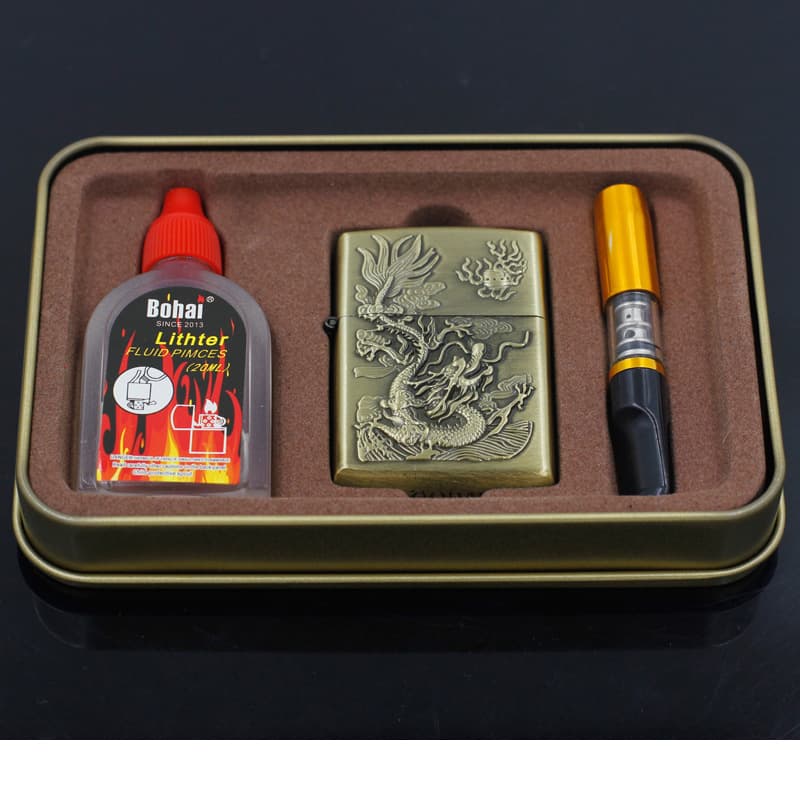 Vintage Retro Creative Lighter Bronze Relief Kerosene Lighter Fire Dragon Kerosene Lighter