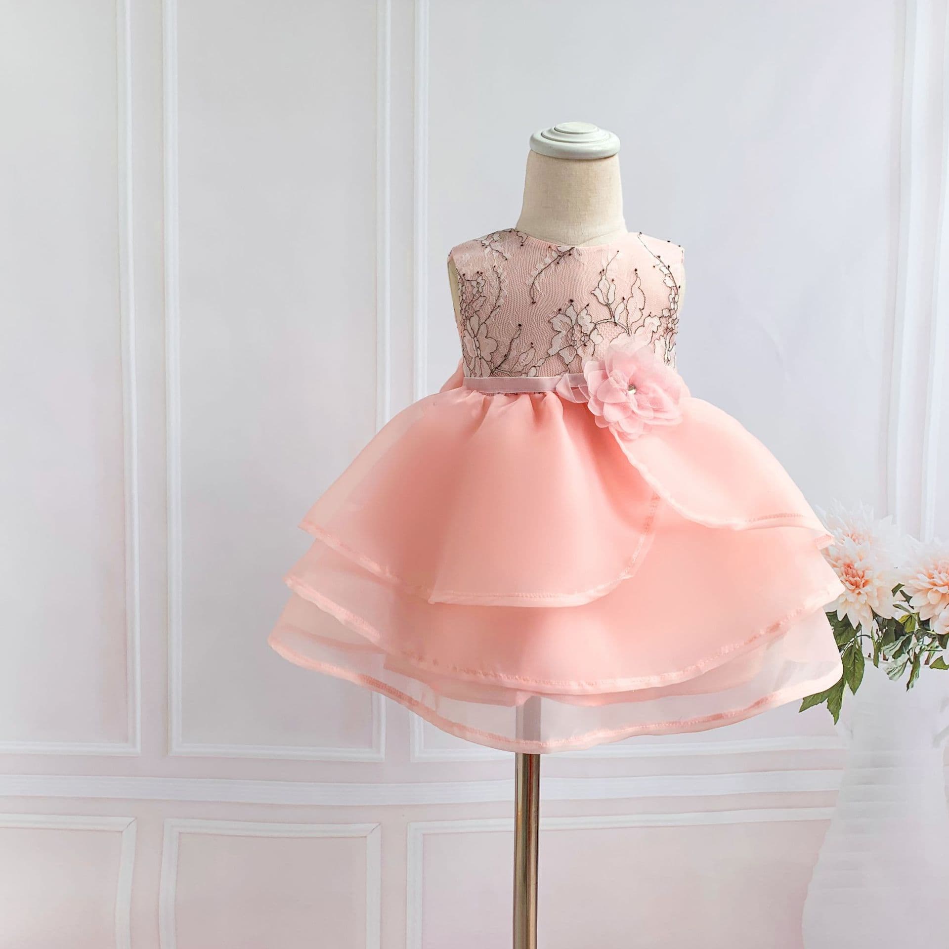 2026 new baby one-month-old dress children's dress Korean style lace sweet children's dress