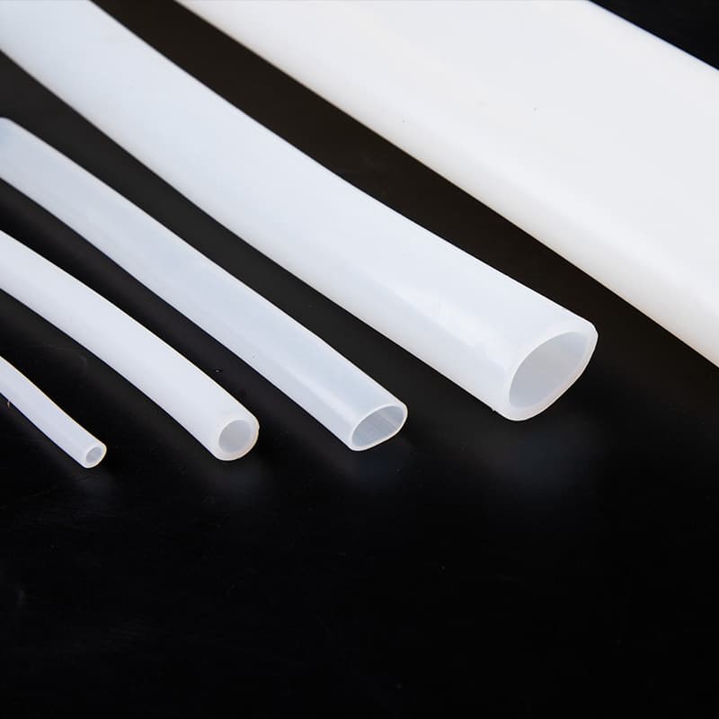 Manufacturer's white industrial-grade silicone tubes, high and low-temperature resistant silicone rubber hoses, anti-aging elastic sleeves, heat-conductive hoses.