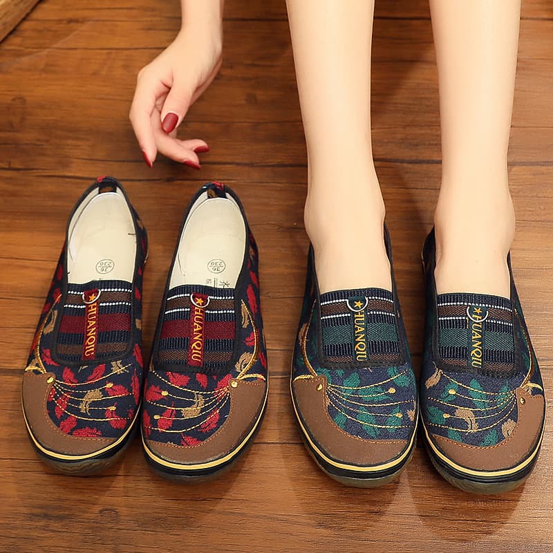 Beijing Ladies Dance Single Shoes Anti-Slip Leaf Pattern Canvas Slip-On Rubber Sole Comfortable Breathable Casual Footwear