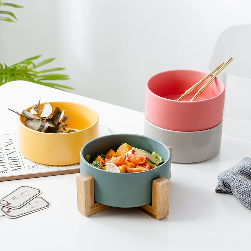 Wholesale Cross-Border Supply Ceramic Salad Bowl, Noodle Bowl, Western Food Bowl, Double Bowl, Black Ceramic Pet Bowl with Wooden Stand