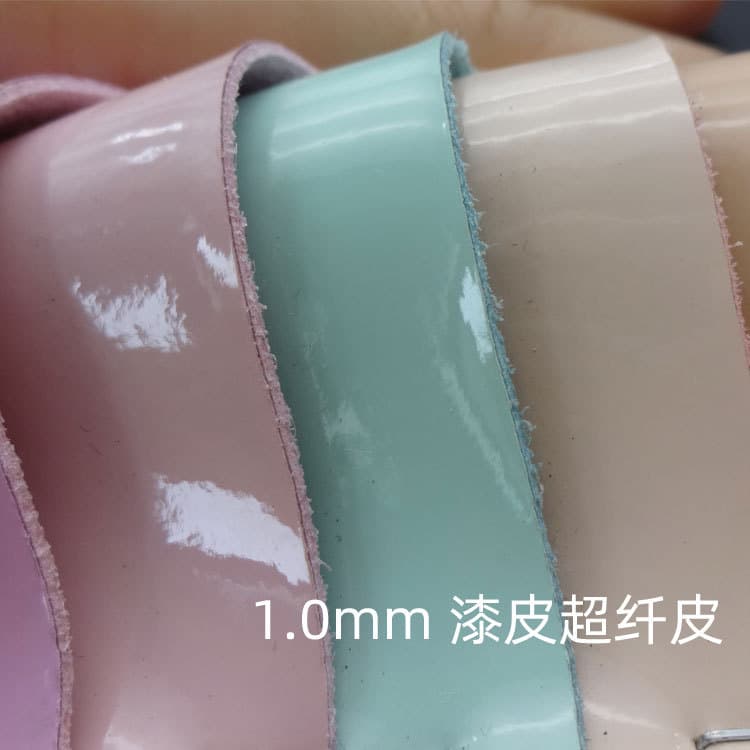 Patent Leatherette 1.0mm Dyed Base High-Gloss Metallic Mirror Finish Luggage & Shoe Material Genuine Microfiber Leather Fabric Wholesale