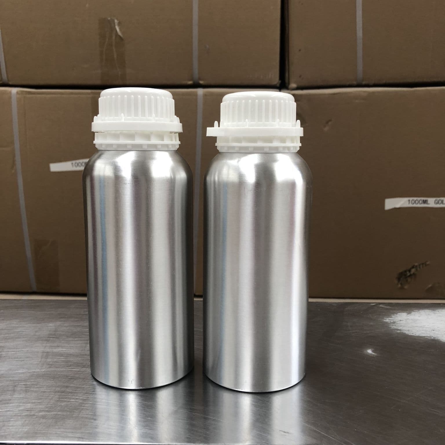 Factory Direct 500ml Polished Plastic-Coated Aluminum Bottle/Chemical Bottle/Essential Oil Bottle, Export Ready Stock, Direct Shipping