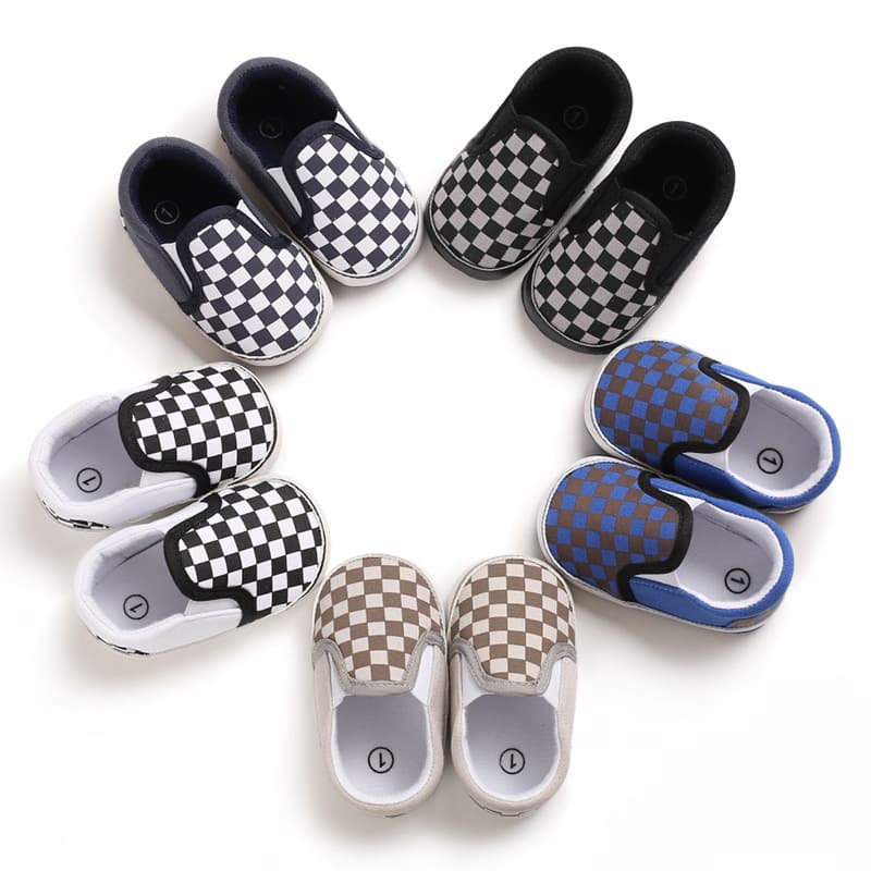 Spring/Autumn Baby Walking Shoes for 0-1 Year Old, Plaid Slip-On Style, Soft Sole Infant Shoes