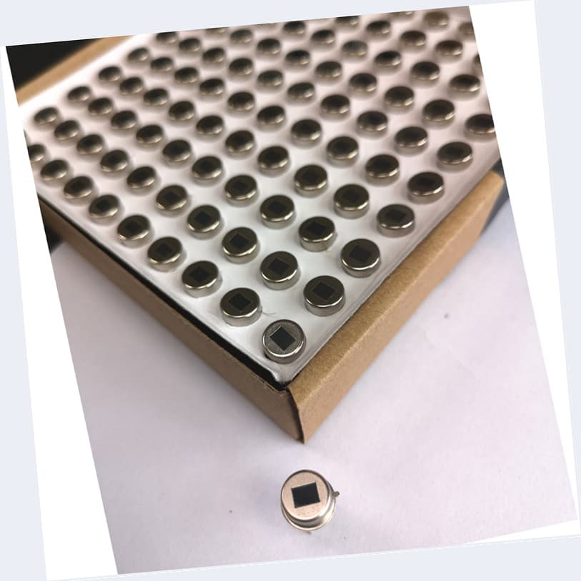 Puen Technology Factory Brand New Product Pyroelectric Human Body Infrared Sensor Head PIR D203S