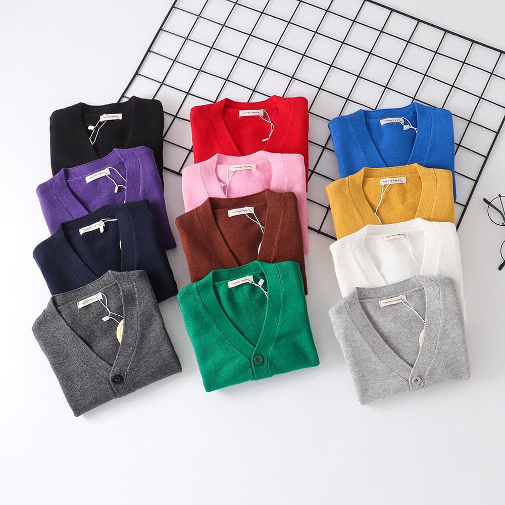Ins hot new V-neck children's single-breasted baby pure cotton wool children's clothing children's sweater popular genuine crazy promotion