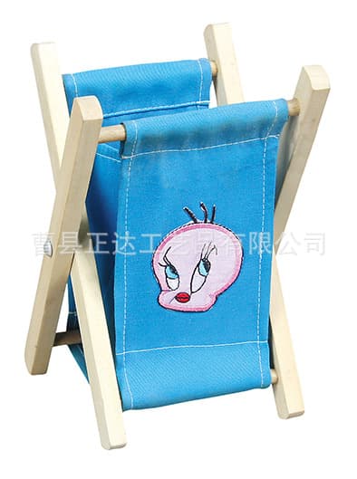 Supply wooden cabin display boards, boxes, frames, and other crafts. Bulk orders get preferential pricing. General store.