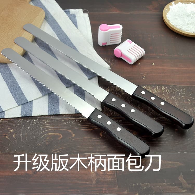 Manufacturer Supply Cake Tool Wood Handle Toast Slicer Fruit Stainless Steel Serrated Knife Coarse-Tooth Durable Bread Knife