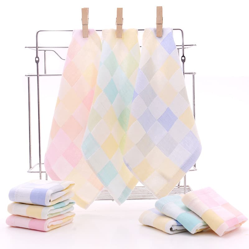 Wholesale children's towels, double-layer gauze checkered squares, soft and absorbent infant drool and hand wipes with hooks