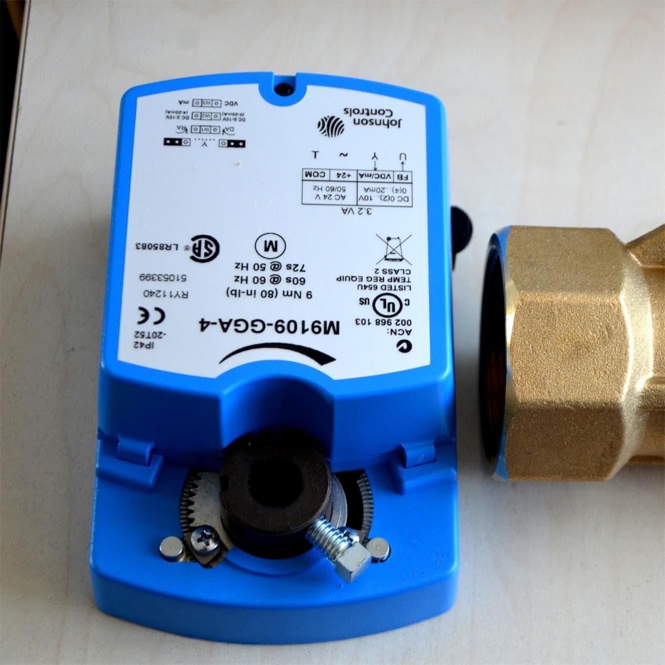 Johnson Controls Actuator M9124-AGA-4 Johnson Electric Valve Actuator M9124-AGA-2