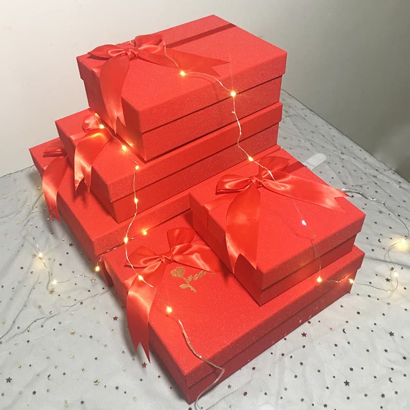 Gift box square Valentine's Day gift box 520 gift box heaven and earth cover gift box cosmetic packaging box