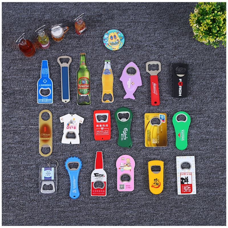 Customized plastic beer bottle openers, advertising bottle openers, wholesale bottle openers, creative printed bottle openers.