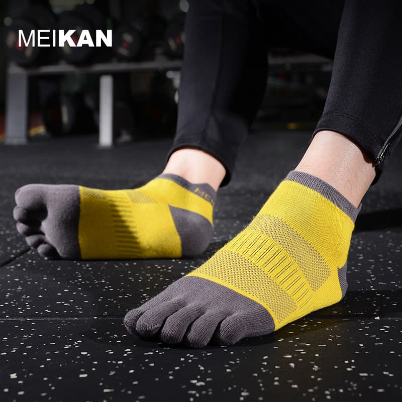 Beautiful men's and women's cotton breathable sweat-absorbing five-toe socks, anti-friction backrest split-toe socks, sports short five-toe socks