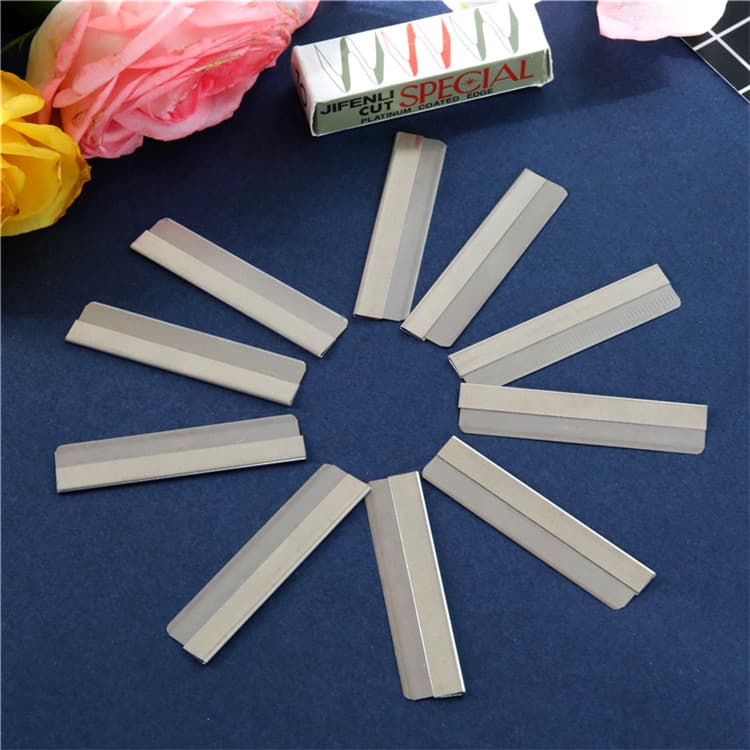 Eyebrow Razor Blade for Makeup, Eyebrow Shaping & Trimming Tool for Beginners & Makeup Artists, 10-Pack
