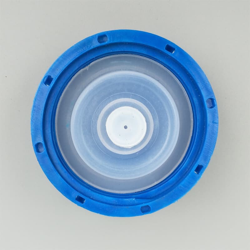 Factory direct cross-border parking heater fuel cap, integrated truck fuel heating plastic tank and oil can lid.