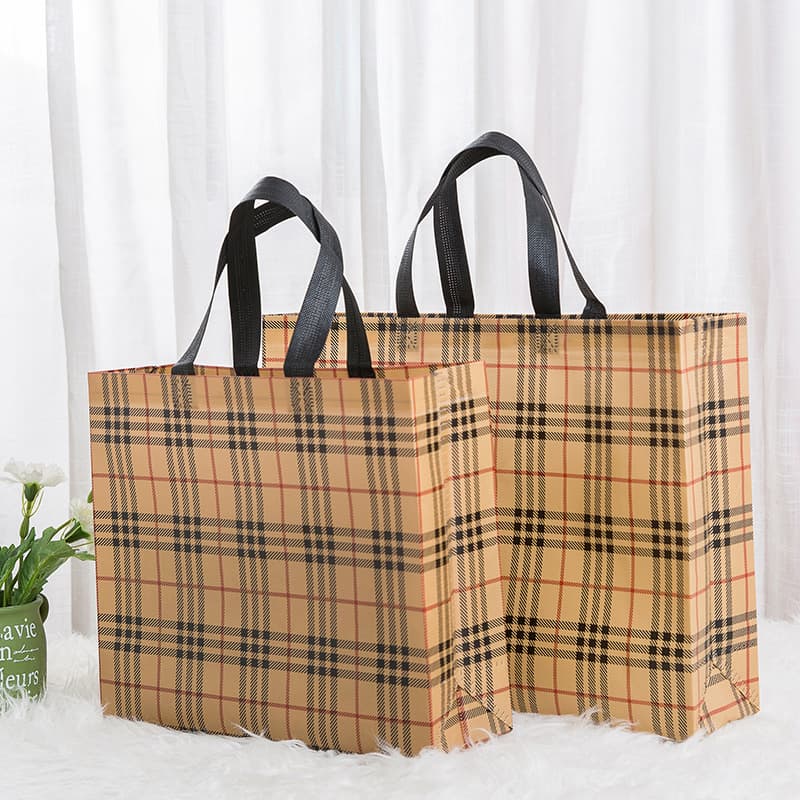 Non-woven Tote Bag with Logo Lamination, Advertising Handbag Stock, Educational Promotional Shopping Bag with Custom Print