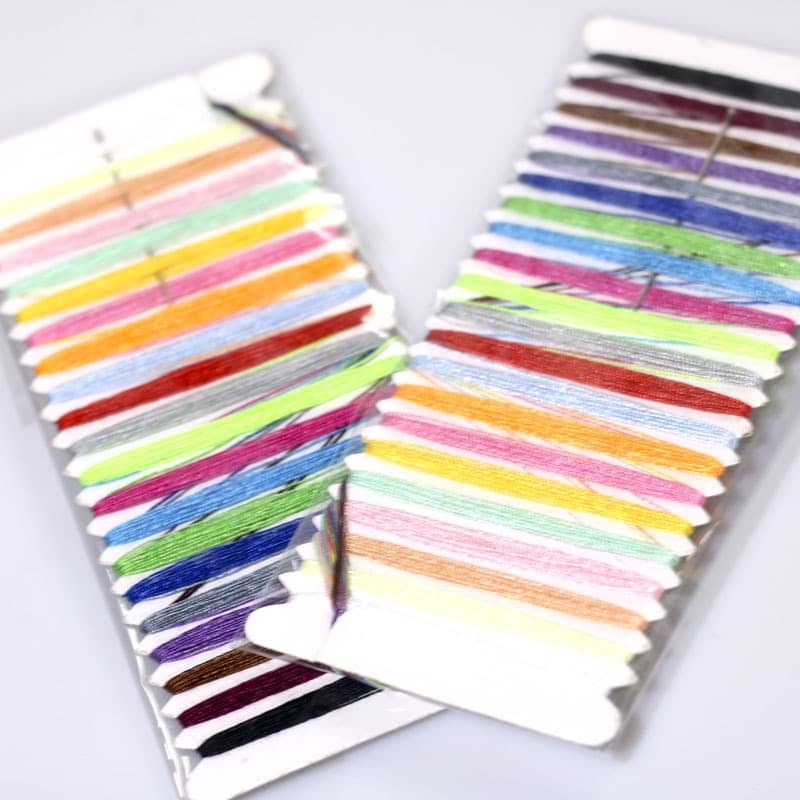 Handmade Sewing Kit Mixed Color Cross-Stitch Thread Board for Home Sewing and Mending, Embroidery Thread with Needles, 21 Random Colors