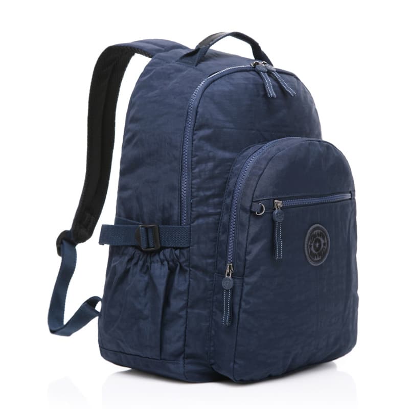 Backpack for men and women, simple multi-layer waterproof nylon cloth backpack, large capacity travel bag, back protector, lightweight school bag