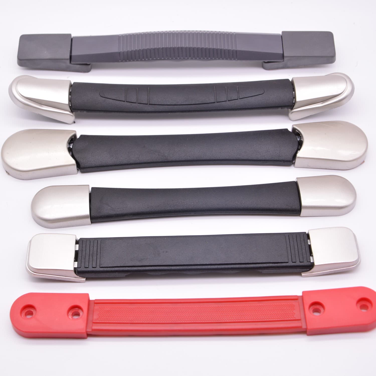 Manufacturer's ready stock suitcase handles, trolley case handle accessories, plastic handles, portable telescopic adjustment handles, wholesale