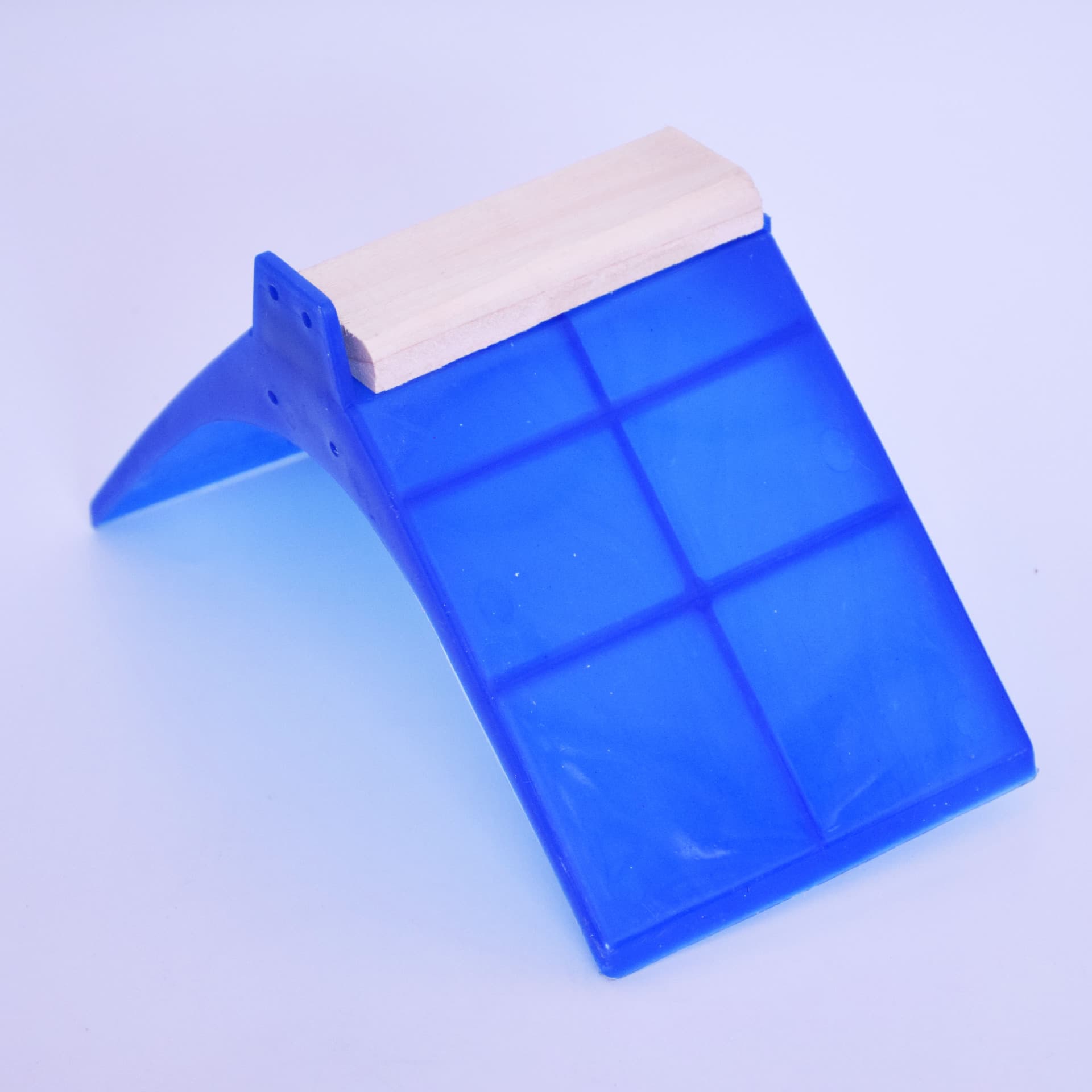 Pigeon Equipment, Pigeon Stand, Resting Stand, Perching Stand, Factory Direct Sales, Raw Material Perching Stand, Wood-Plastic Bird Cage