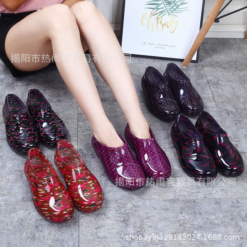 Fashionable Women's Shallow Spring Autumn Water Shoes Anti-slip Short Tube Cover Shoes Rubber Shoes Women's Low Top Anti-slip Ki
