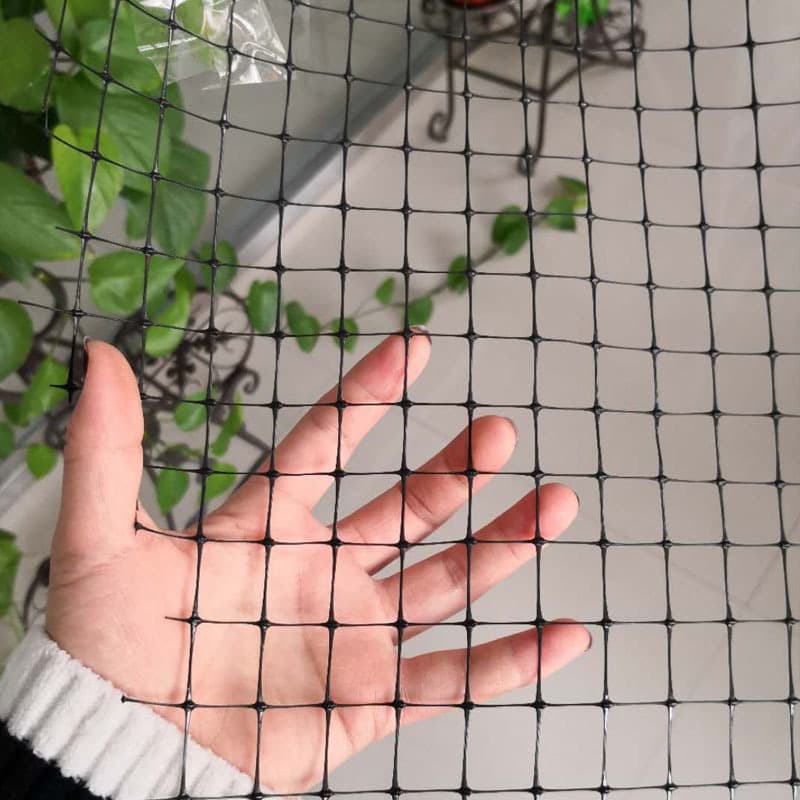 Factory direct PP 15mm plastic stretch net black 30g agricultural support net, balcony protective plastic net