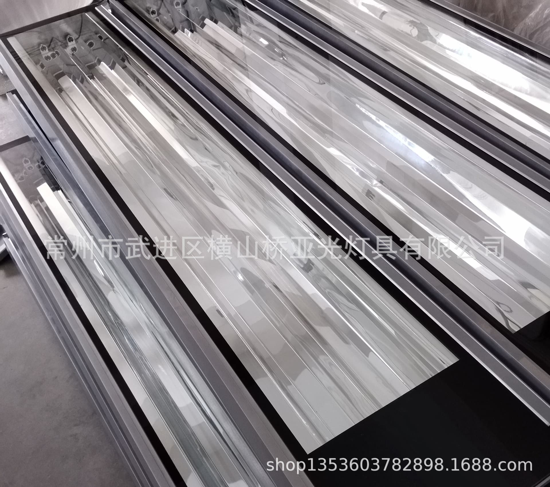 Aluminum LED Tunnel Light 40W Fluorescent Tunnel Light Induction Lamp Lighting