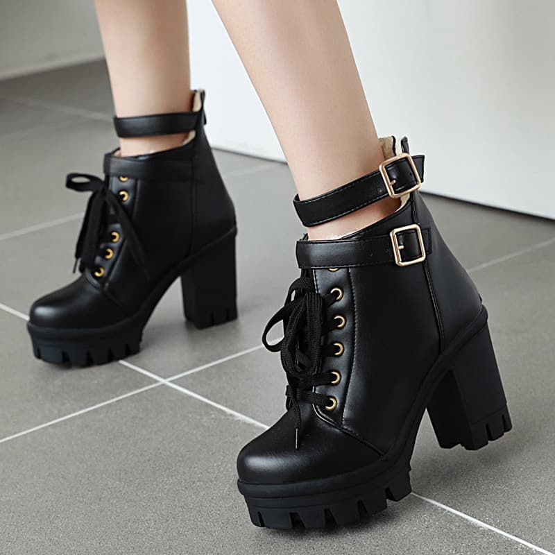 Foreign trade large size women's shoes cross-border boots women's new style women's boots high heels short boots Martin boots 43 pieces drop shipping
