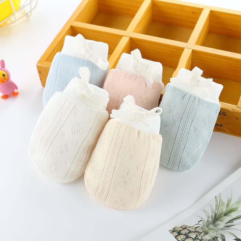 Foreign trade European and American newborn anti-scratch gloves, baby gloves, baby protective gloves in many colors