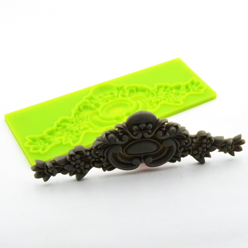 New European Crown Relief Silicone Fondant Mold Chocolate Fudge Cake Tool Gum Paste KF43