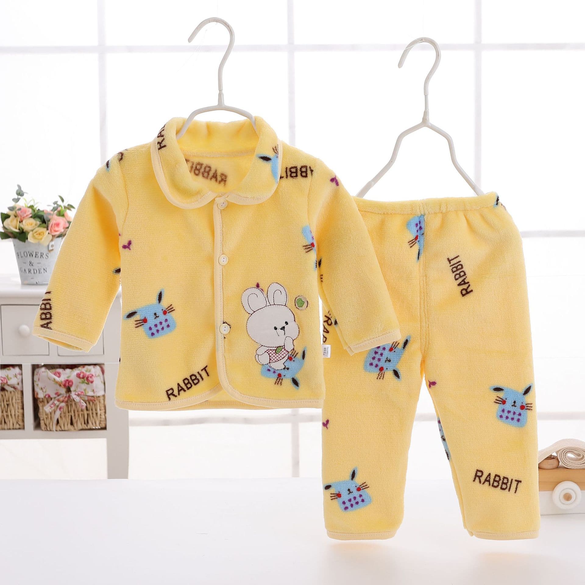 New Autumn and Winter Flannel Baby Suit Flannel Two-Piece Set Export Supply Coral Fleece Homewear