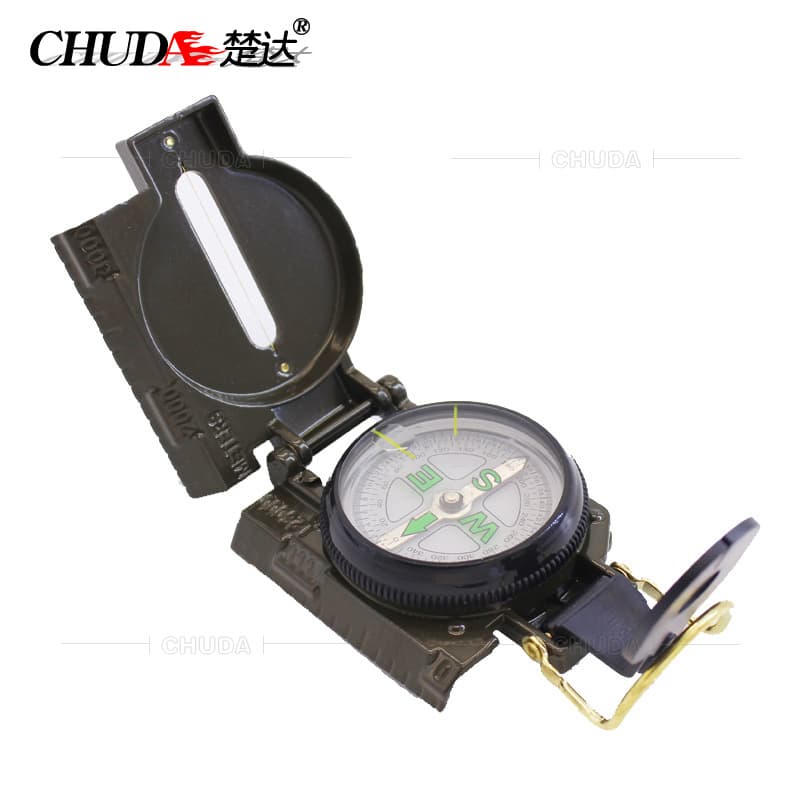 Chuda American-style multi-functional compass/north compass with metal casing, suitable for outdoor survival equipment.