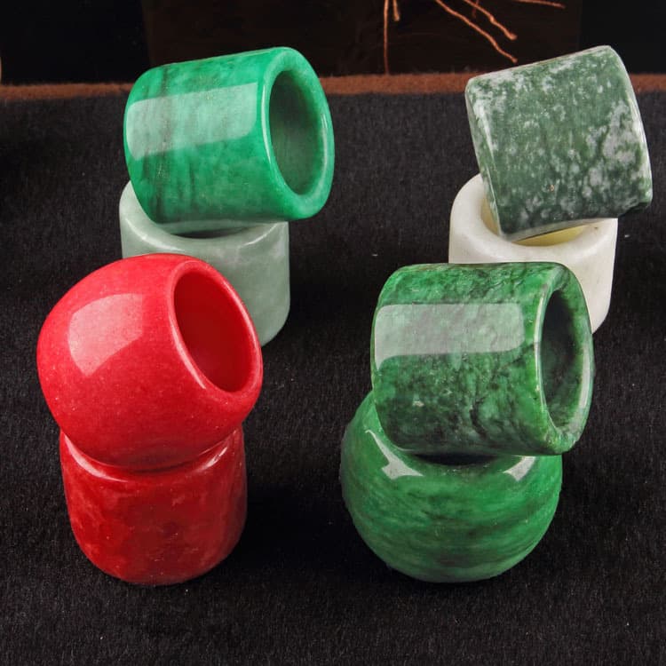 Jade wrench, antique dry green wrench, Guizhou Cuilantian jade medicine king stone, black meteorite, Chinese tea set cover