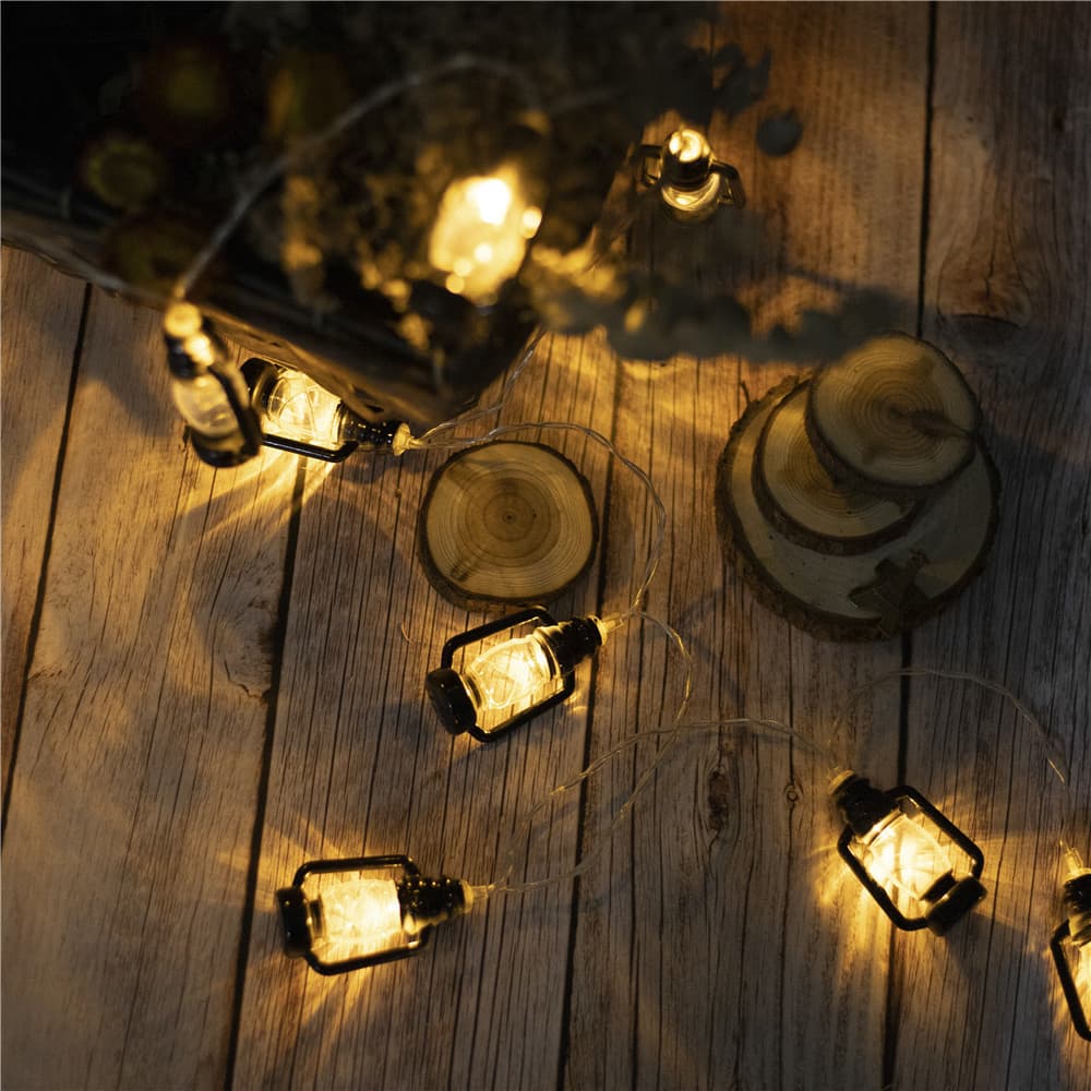 Manufacturer Wholesale Halloween LED Retro Kerosene Light String Christmas Decorative Lights Holiday Warm Light