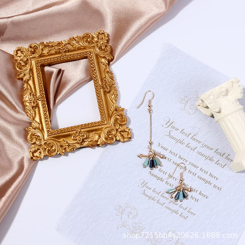 INS Nordic Retro Gold Resin Mini Photo Frame Ornament Earring Jewelry Decoration Background Photography Prop