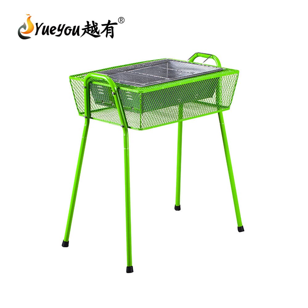 Factory direct sales barbecue grill, heat-insulated and anti-scalding barbecue grill BB682, outdoor barbecue grill, easy to carry
