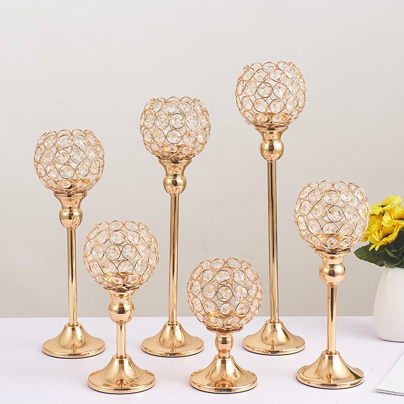 Hot Selling Iron Art Gold and Silver Plated Candle Holder European Wedding Home Crystal Nordic Light Luxury Metal Candle Cup Christmas
