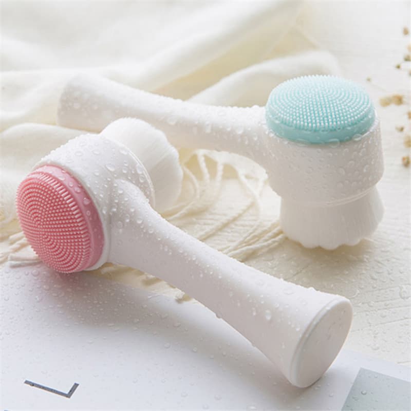 Dual-Sided Soft Bristle Silicone Facial Cleansing Brush, Manual Face Scrubber, 3D Massaging and Cleansing Tool