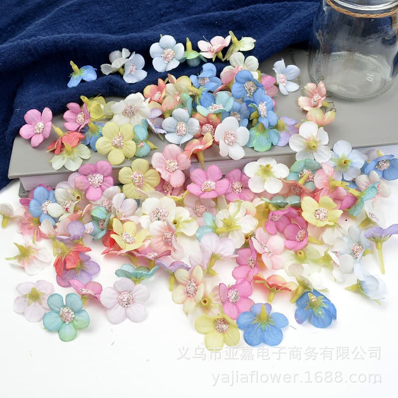 Fake Flower 2cm Multicolor Daisy Flower Head Artificial Flower Realistic Artificial Flower Scene Decoration for Home Wedding Decoration
