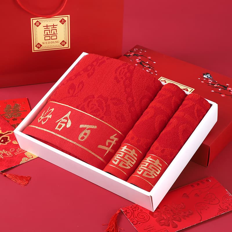 Three-Piece Set of Cotton Wedding Bath Towels for Eternal Harmony, Soft and Absorbent Bath Cloths as Wedding Favors and Wholesale