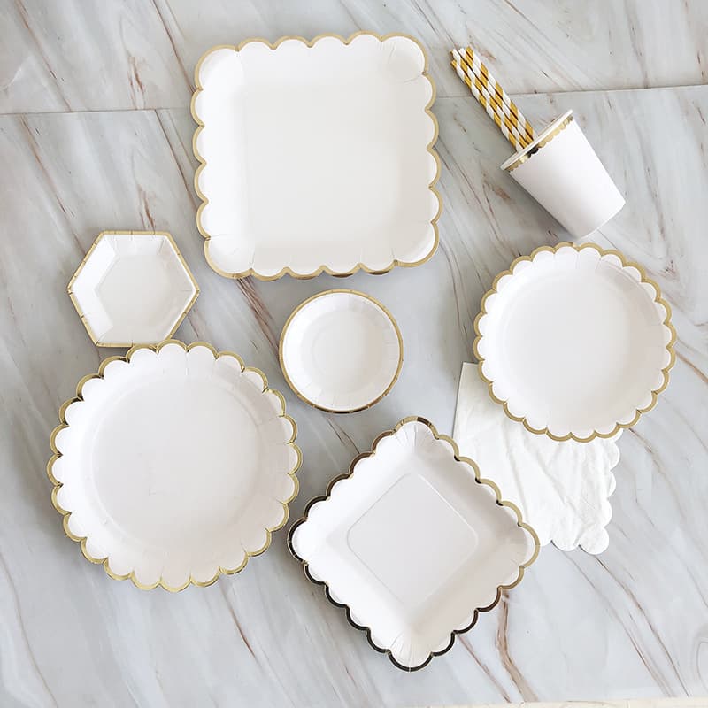 Eco-Friendly White Disposable Paper Plate Children's Birthday Cake Plate Dish Party Tableware Set Paper Cup Napkin Set