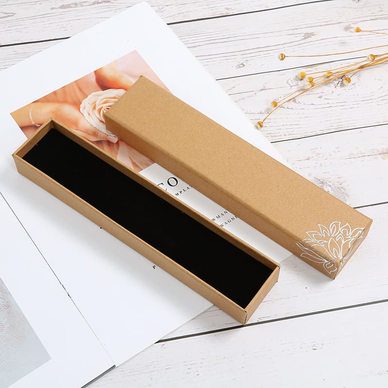 Retro-style kraft paper natural fragrance gift box with top and bottom lid, hairpin and fan storage box, customizable fan box, best-selling cross-border e-commerce.