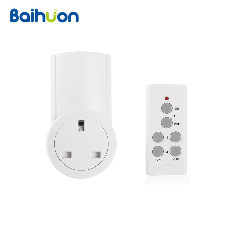 Spot wholesale WIFI socket smart home wall socket surface-mounted wireless remote control socket British standard socket