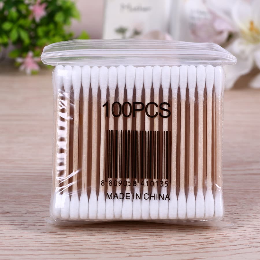 Bamboo/wood stick double-ended multi-functional cotton swabs wholesale in bulk, disposable hygiene cotton buds, ear pick, makeup and removal cotton swabs.