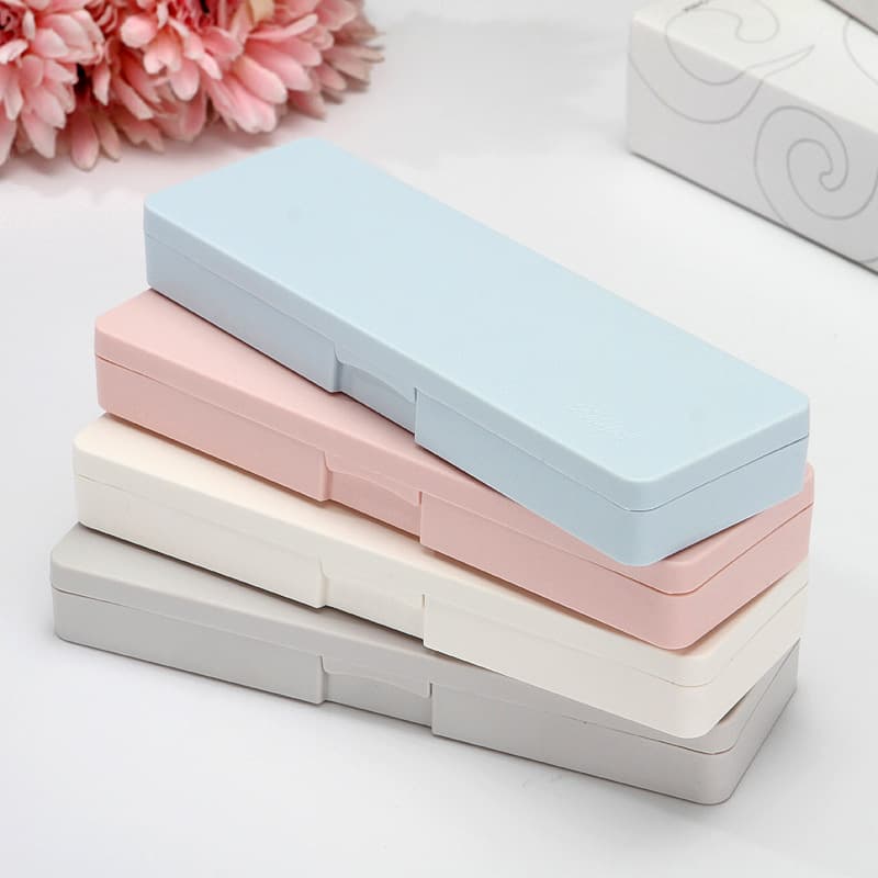 Yiwu Frosted Large Capacity Pencil Case, Durable and Stylish, Ins Style Simple Stationery Box for Primary School Students