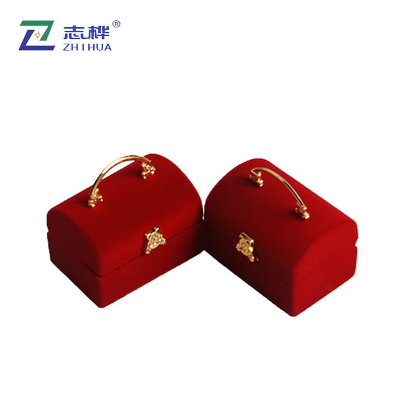 Zhihua packaging high-end flocking ring box ear studs storage box with gold-plated Bear handbag shape jewelry box