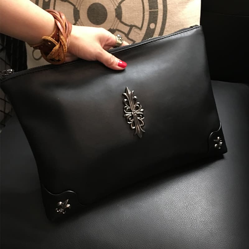 New Korean Simple Clutch Bag Trendy Stud Wrist Bag Unisex Casual Shoulder Crossbody iPad Bag Men's Bag