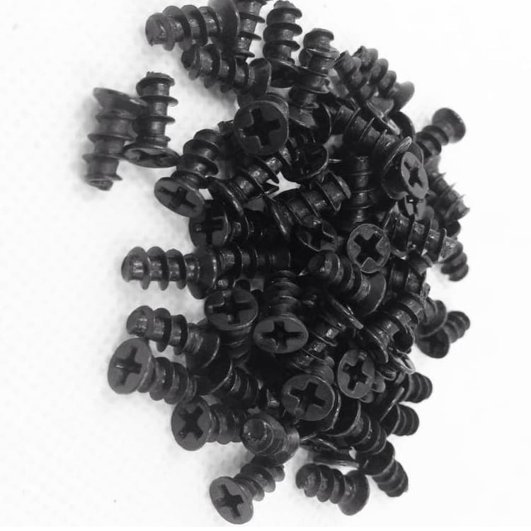 Case Fan Self-Tapping Screws Suitable for: Installing 7-12CM Case Fans M5*10