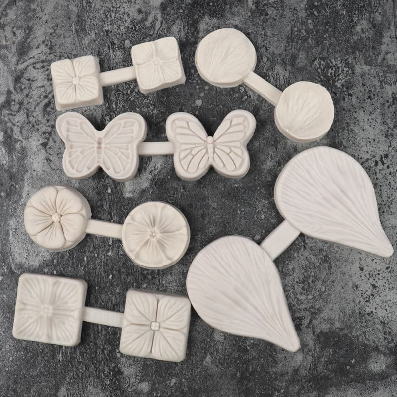 Flip Sugar Silicone Mold Plum Blossom Petal Baking Tool Leaves Arts and Science Line Clamping Mold Flip Sugar Flower Tool Spot