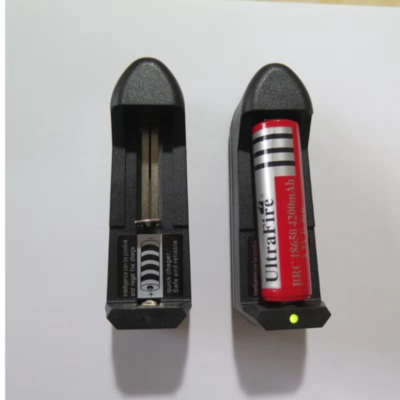 Factory Direct 18650 Charger 3.7V Single Slot Single Charger Compatible with 16340 14500 18350 and Other Lithium Batteries